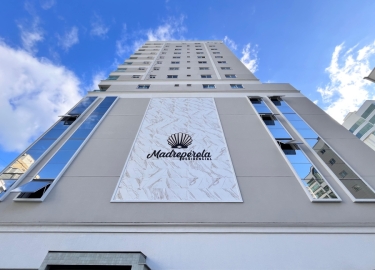 Madrepérola Residence, Meia Praia, Itapema.