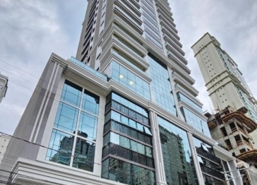 Residencial Brooklin Tower, Meia Praia, Itapema SC.